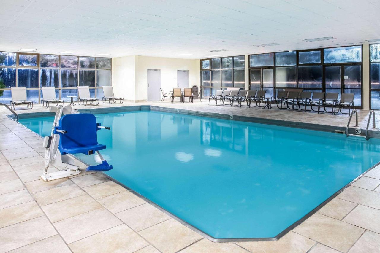La Quinta Inn By Wyndham Davenport & Conference Center Εξωτερικό φωτογραφία